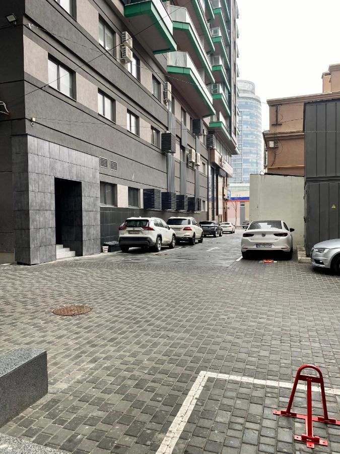 Apartment Modern Classic 2 Bedroom Near