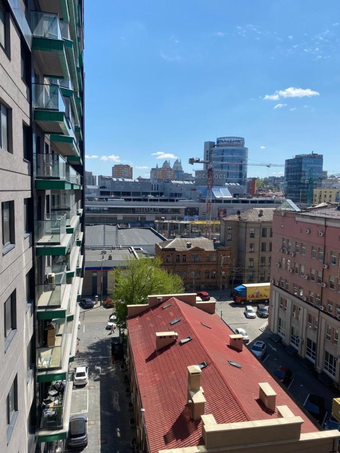 Apartment Modern Classic 2 Bedroom Near Dnipro